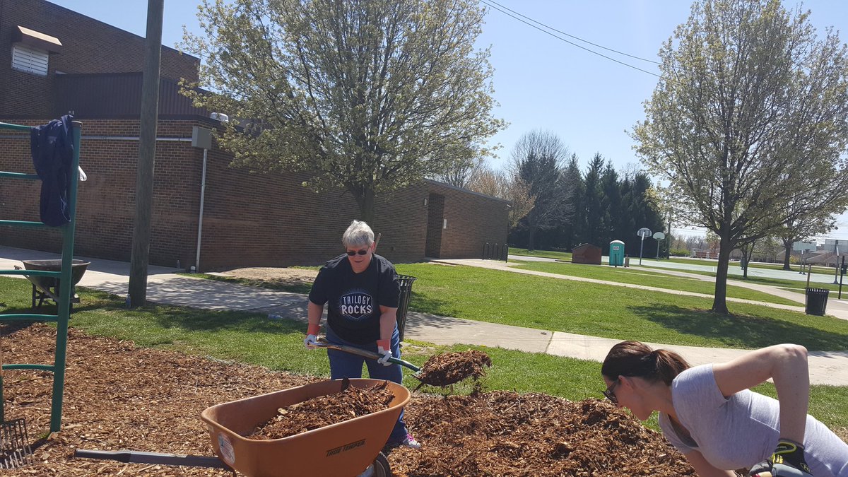cindy_peebles's tweet photo. #roadtoremarkable #trilogyrocks serving Columbus https://t.co/sQsH82YDNd