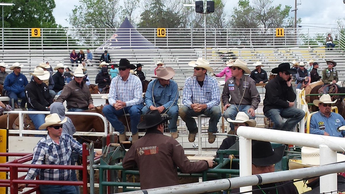 RedBluffRoundUp's tweet image. Second day of slack. #redbluffroundup.