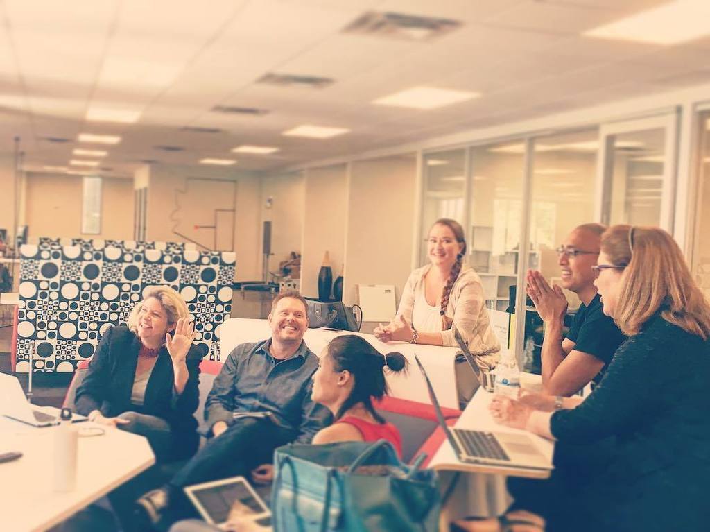 cohootsphx's tweet image. Creative Collaboration thrives at #cohootsmidtown thanks to our @atmosphere_ci furniture! @eekostudio @digivid360 @…