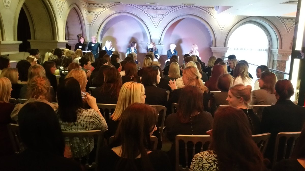 Try and work for someone you really respect, it mkes such a difference  - Leonie Foster <a href="/DunelmUK/">Dunelm</a> #emergingleaders