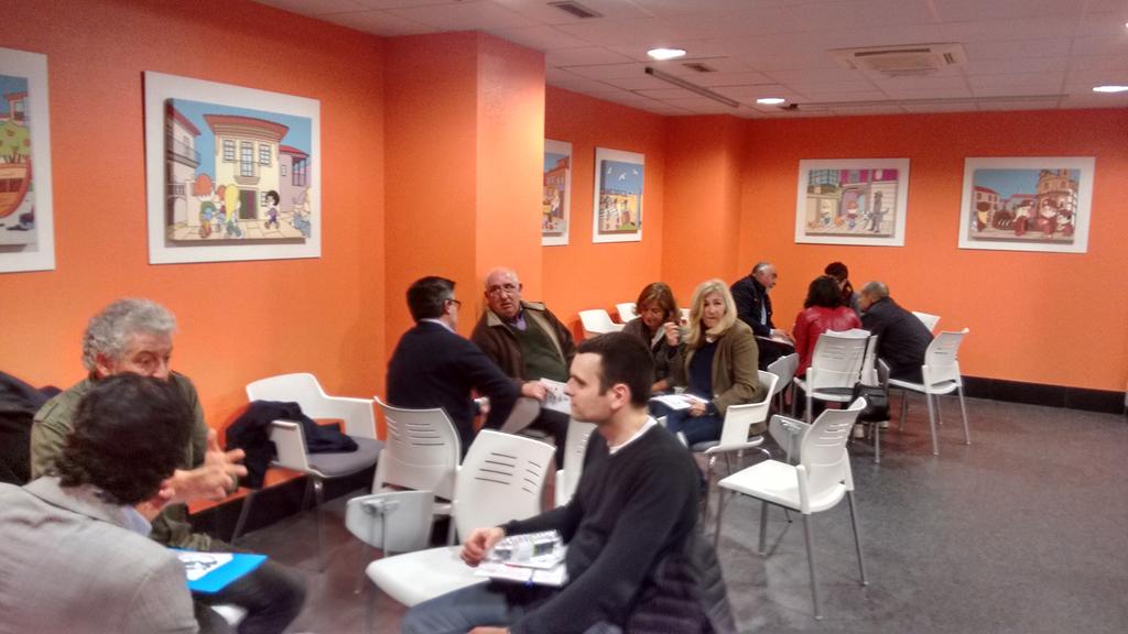 Apegalicia's tweet photo. #repensa #networking #todoenmarcha https://t.co/Bw9vWkpmth