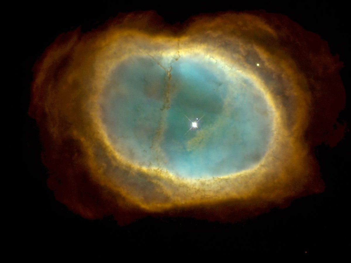 wilwaldon's tweet photo. HUBBLE_space: #TBT Planetary Nebula NGC 3132 https://t.co/vo60vsLdXa https://t.co/pdM1OtYL7t #hubble #astronomy #space #spacenews #spacei…