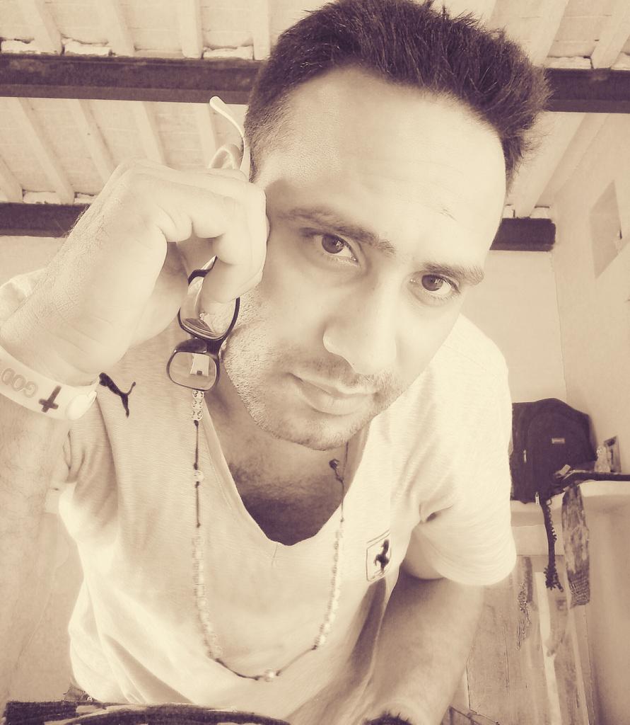 MrWriter6 tweet picture