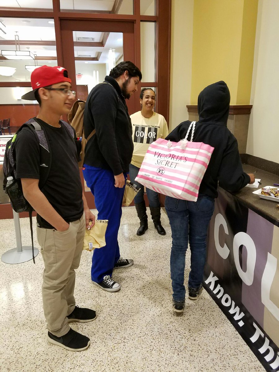 RUColor's tweet image. Spreading the love! #ChallengeExtremism #Color #P2Pchallenge