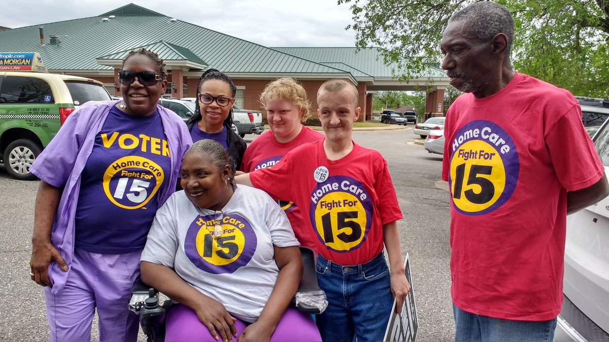Memph15Homecare's tweet photo. Day of Action! Sharing w/Orange Mound Senior Center abt #FightFor15 https://t.co/6wGUAkHOou