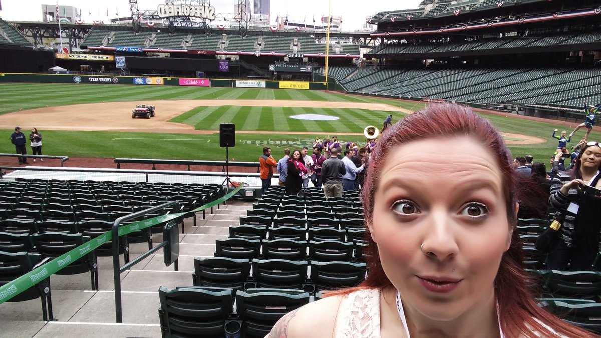What what!? Go Mariners! #lgg5seattle