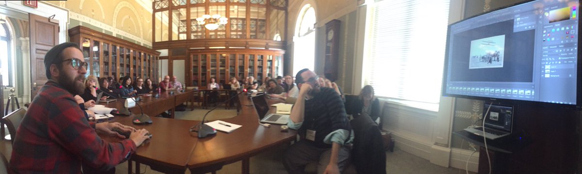 heyshaelyn's tweet photo. #GIFElement in action at #DPLAFest https://t.co/2tlNTwDunX