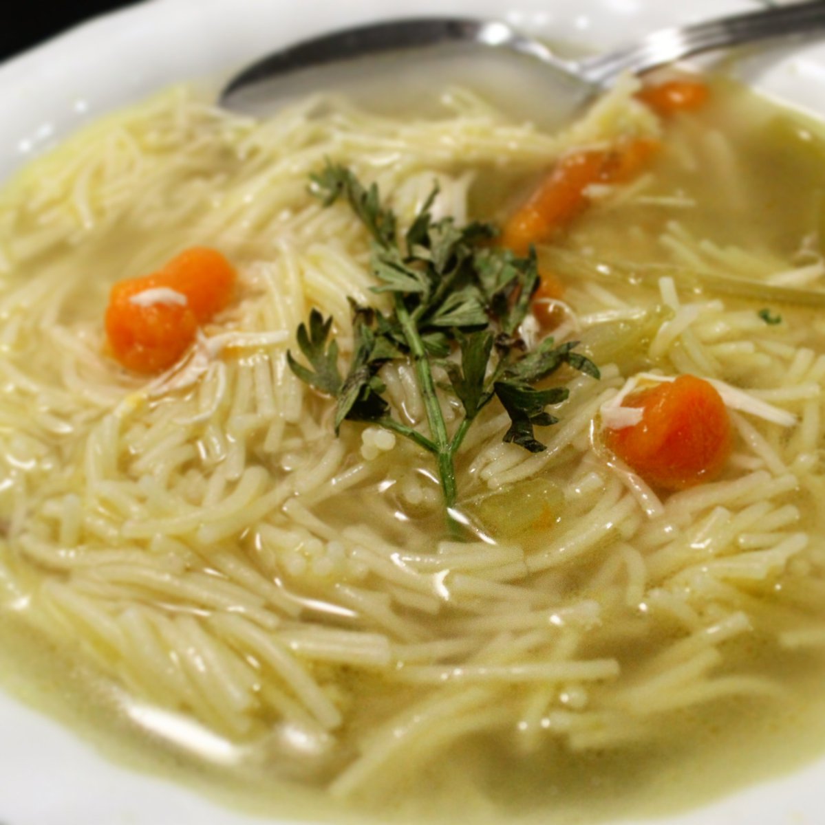 CrowdCookbook's tweet image. Chicken soup - throw in your raw carrots onion and celery, a whole chicken, and simmer - it's that easy! #foodie