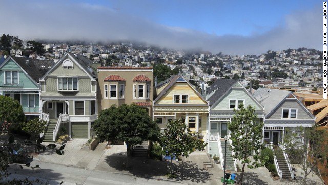 cnnbrk's tweet photo. Home prices in San Francisco declined for the first time in four years last month. https://t.co/L14swDIWPO. https://t.co/RR3fHzpEjO