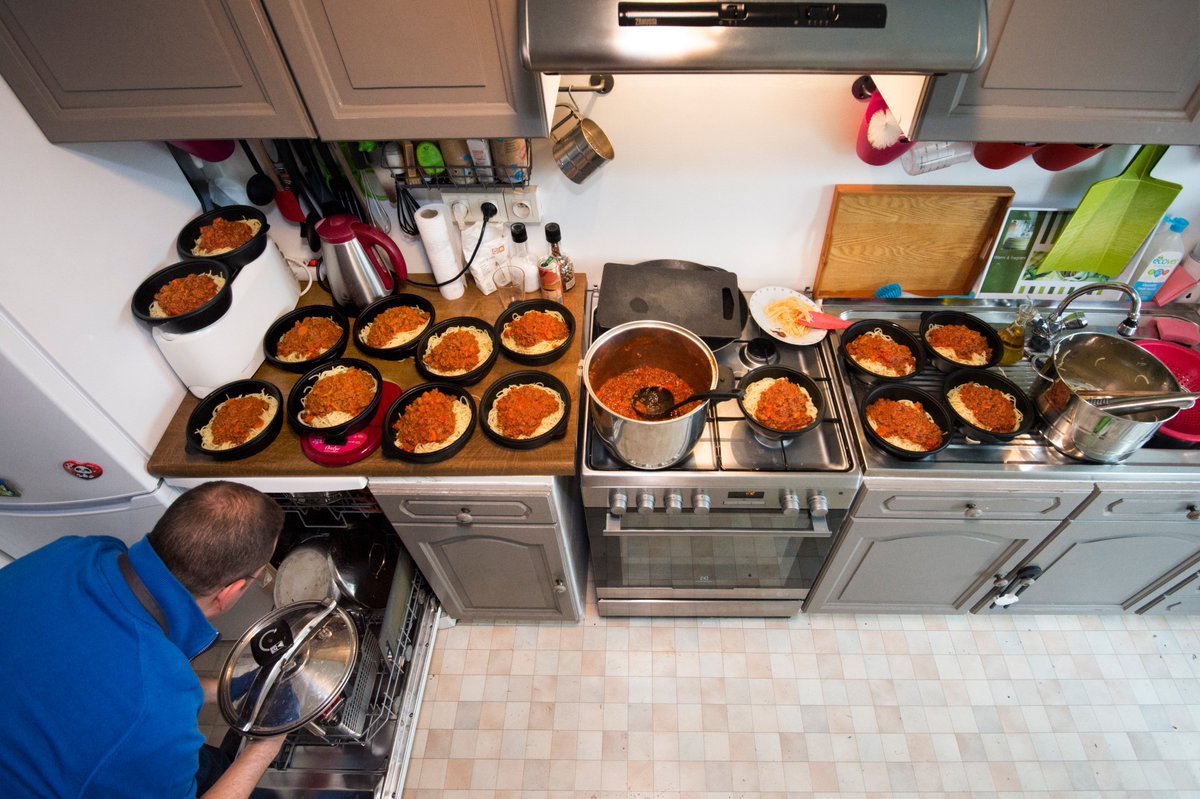 Christophe 🐦 (@chris_trends) on Twitter photo Cuisiner pour <a href="/MenuNextDoor/">Menu Next Door</a> quand on est amateur et qu'on veut gagner de l'argent trends.levif.be/economie/entre… #uberizeme Cuisiner pour <a href="/MenuNextDoor/">Menu Next Door</a> quand on est amateur et qu'on veut gagner de l'argent trends.levif.be/economie/entre… #uberizeme
