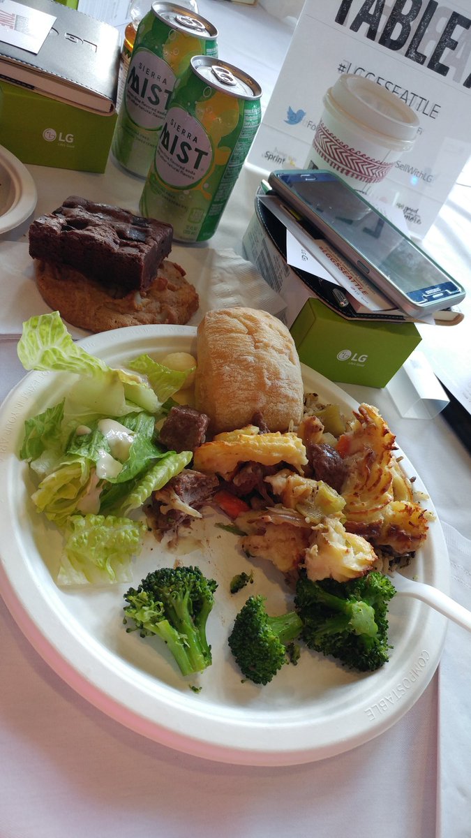 This food it's SO dang yummy!!! #lgg5seattle