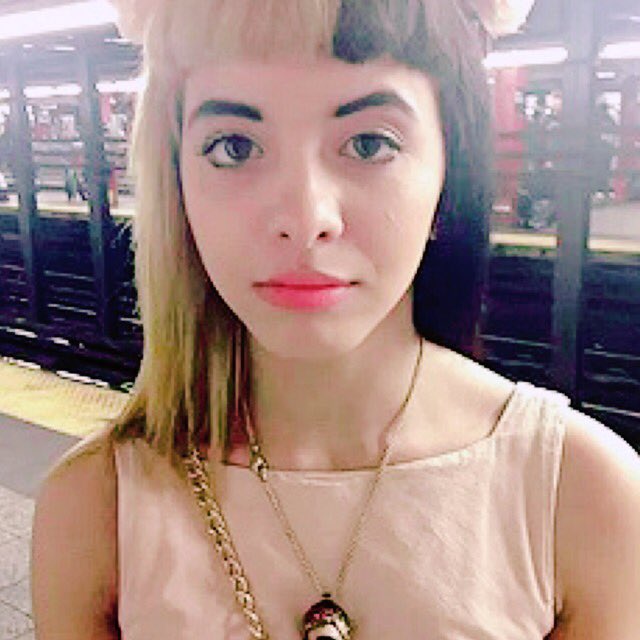 CutexIcons's tweet photo. Icons ⤵️

✦ Melanie Martinez ✦ https://t.co/2WkieMYQ32