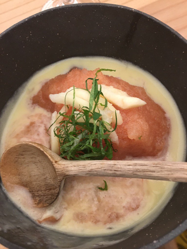 GenPadalecki's tweet photo. Best I've ever eaten. Amazing sushi and Guava shaved ice @OtokoAustin and amazing date @DanneelHarris #chefyoshi https://t.co/Qv0M9rYH6P