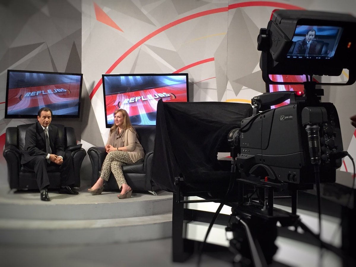ReflejosRCG's tweet photo. En entrevista @MiriamCardenasC titular de #TSJEC abordamos el tema de la impartición de justicia en #Coahuila https://t.co/gSJUGIZPNK