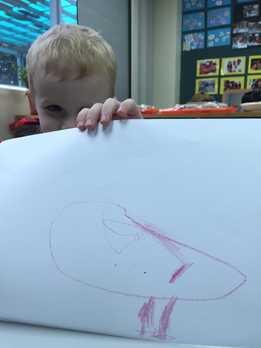 msjennlee2's tweet photo. "It's you Ms. Lee. I draw your shoes!" #tismacao #creativity https://t.co/WZprk2LMPQ