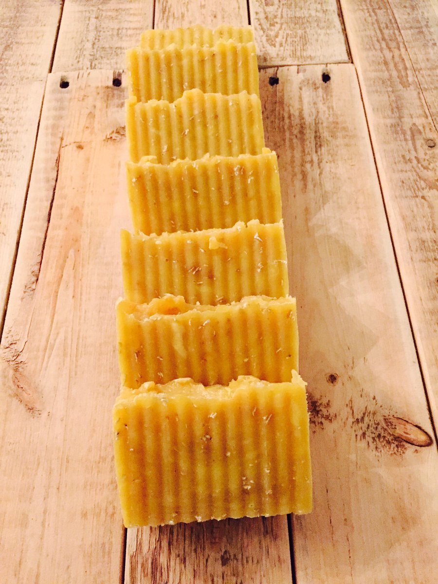 🌷The #HappyGardener soap is back just in time for gardening season!🌷#allnatural #handmade #soap #vegan #greenbeauty