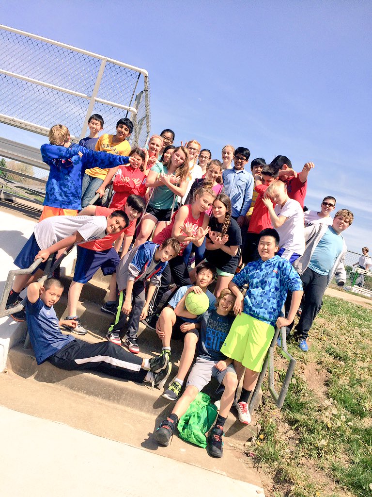 MissTatePSM's tweet photo. We "GO!" PSMS 6th graders worked their minds and bodies with Elements of Drama Kickball! #GiveSevenDays #Go https://t.co/eFSyVfXQi7