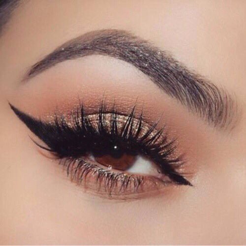 ifxckwithmakeup's tweet photo. beautiful neutral colored makeup 😍😍 https://t.co/eIpuug7Fk2