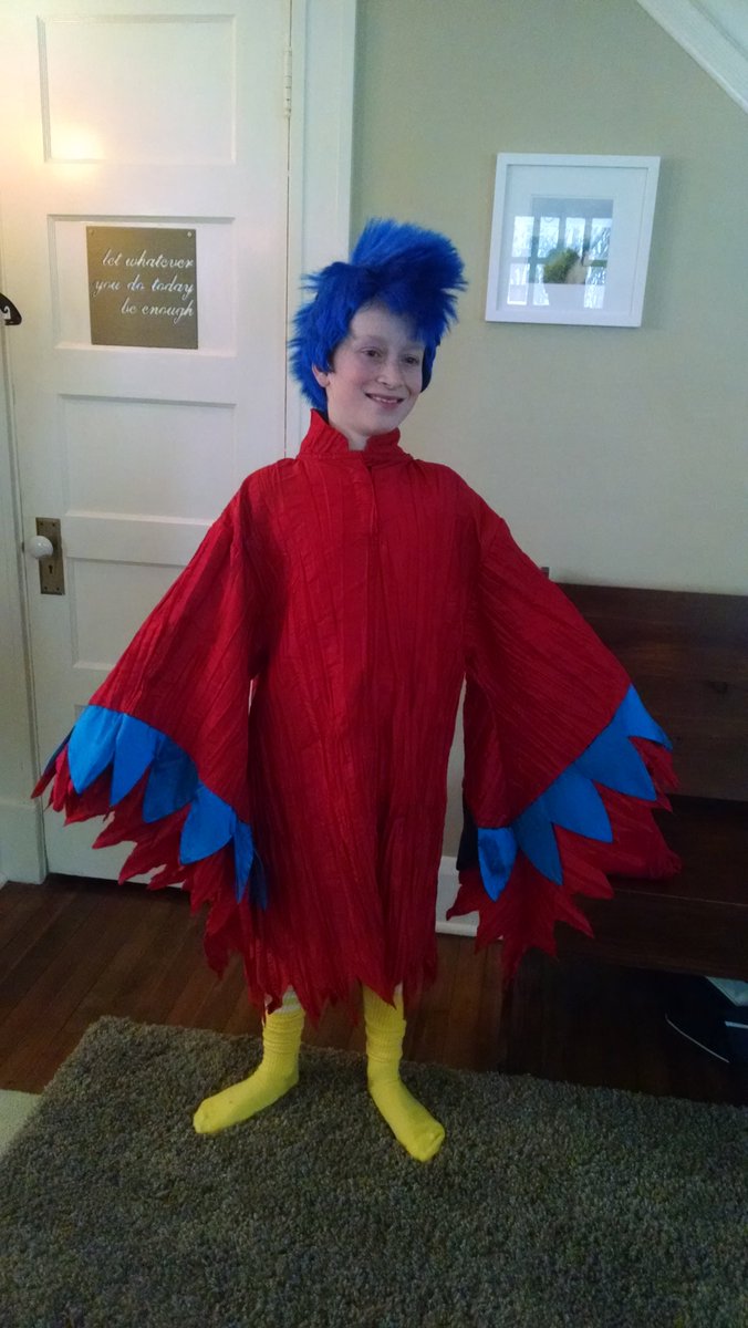 It's almost time to squawk!  #Aladdin2016 <a href="/mcesdrama/">mcesdrama</a> Go team!