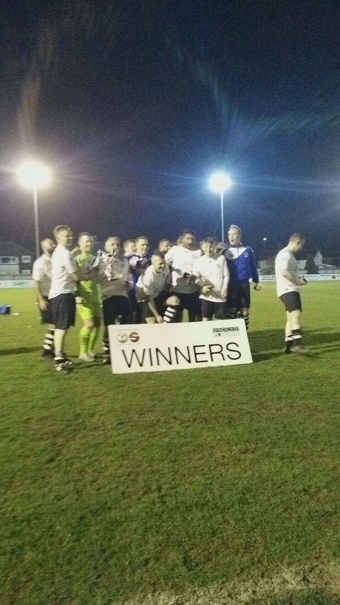 hussain_master's tweet photo. What an evening #CupWinners #tulketh #greatfeeling #shukr https://t.co/8wU4LL3JDM