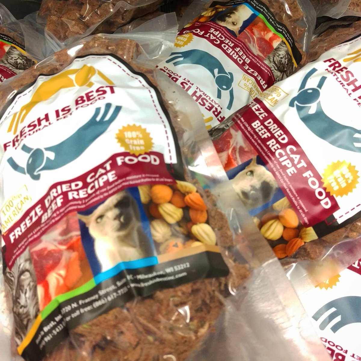 rawpetfood's tweet photo. @nutripawspets We appreciate your business, happy to hear customers are enjoying! #freshisbset #freezedriedtreats https://t.co/oTNV2ruKBw