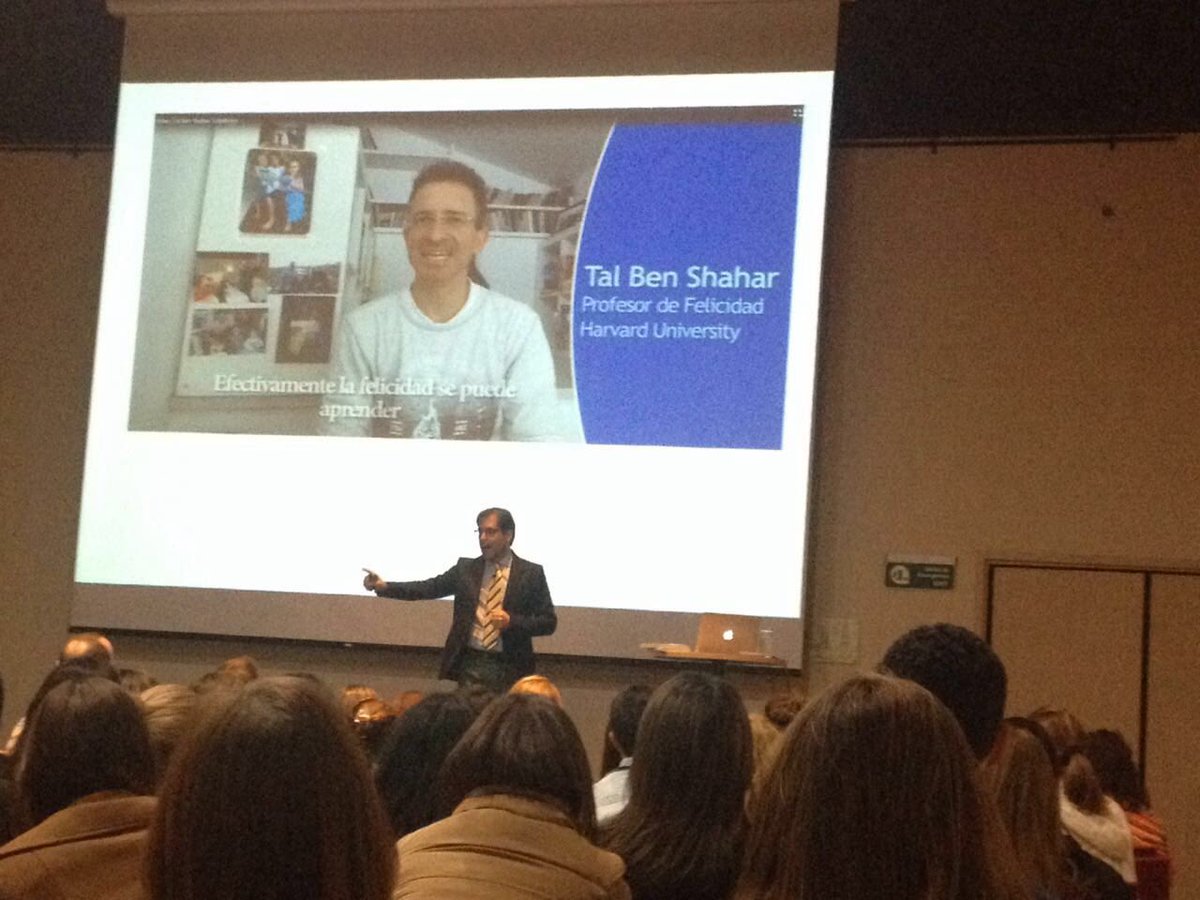 ManagEvents's tweet photo. En esto esta @andresaljure en estos momentos en el congreso de felicidad 2016 #CFT16 https://t.co/mT9jCrawCV