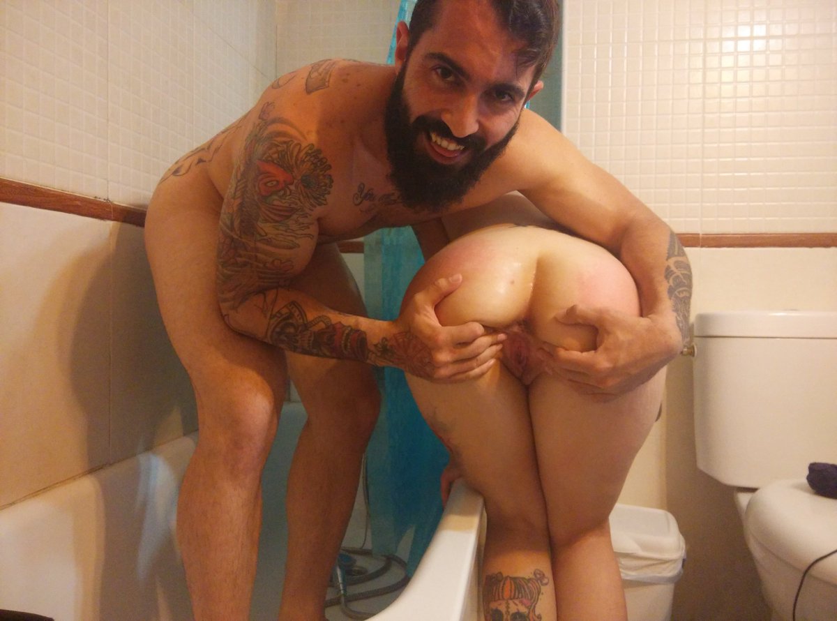 RebecaCrow4u's tweet photo. Supershow cam4 @zayas_shows  @_Lilyan_  @RebecaCrow4u te apuntas? @Cam4Supershows @altporn4u https://t.co/0FNppU5CFI