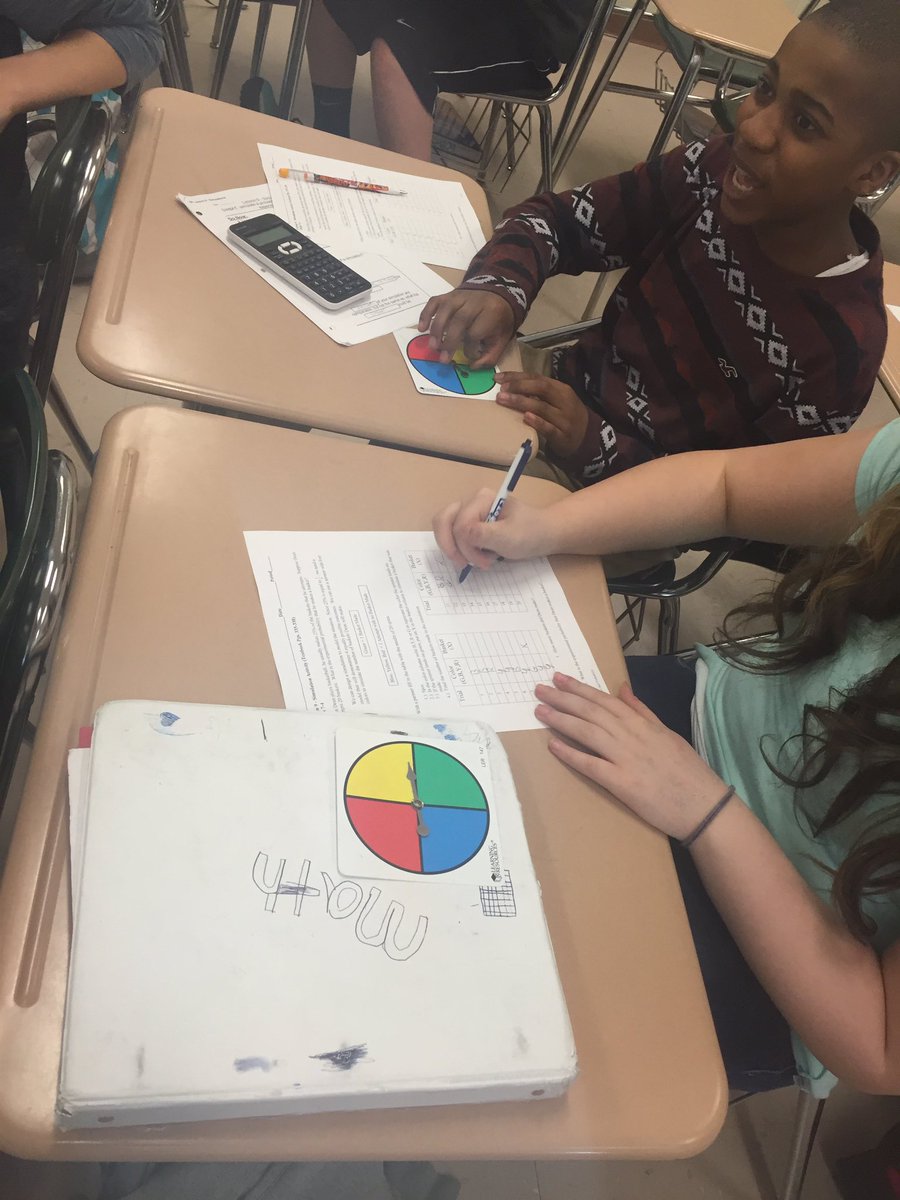 Team4UVMS's tweet photo. Simulating probability! #chance #expectedoutcomes https://t.co/yxq6zOU9hr
