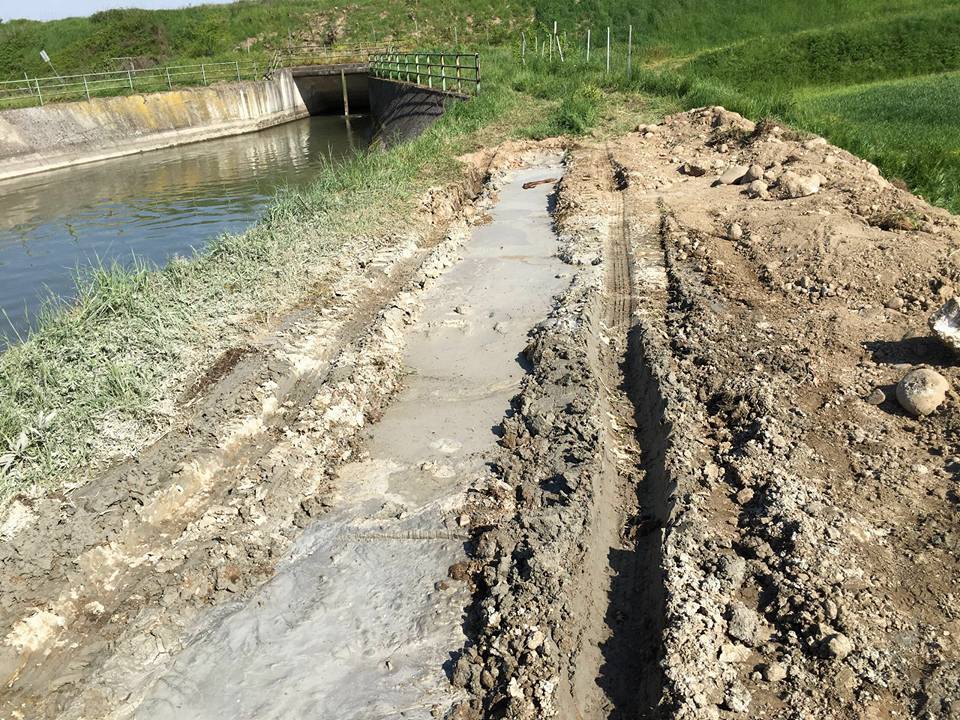 Al via i lavori di impermeabilizzazione del canale Adige Guà 
#manutenzione #ambiente #acqua #bonifica #irrigazione