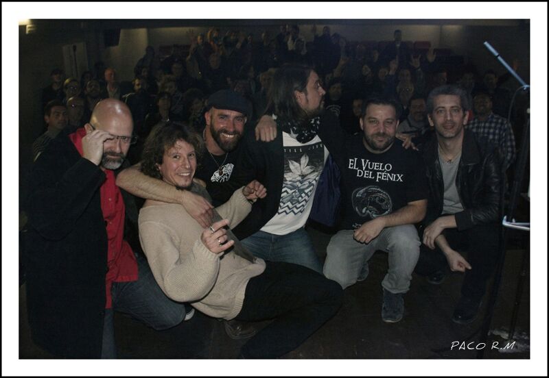 vuelofenix_r3's tweet photo. Gracias a @alhandal al público,a la @Bibliolvera a los técnicos... A todos.Lo pasamos genial.En 1rato el podcast https://t.co/b6iR8yVKIt