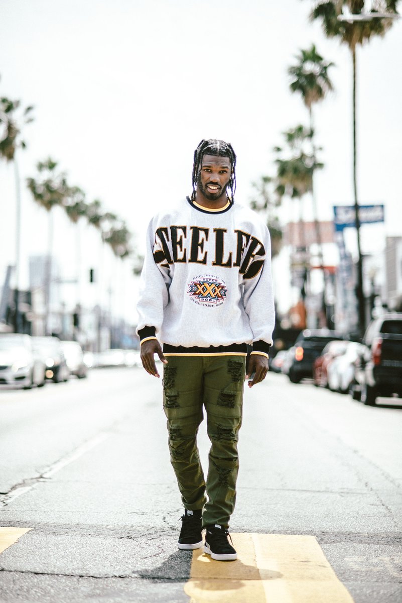 SUSPENDMAG's tweet photo. Leon McQuay III wearing @goldendenim: https://t.co/5yBtRgXvPc #collegefootball #uscfootball #maginterview #music https://t.co/9rLxQETaf0