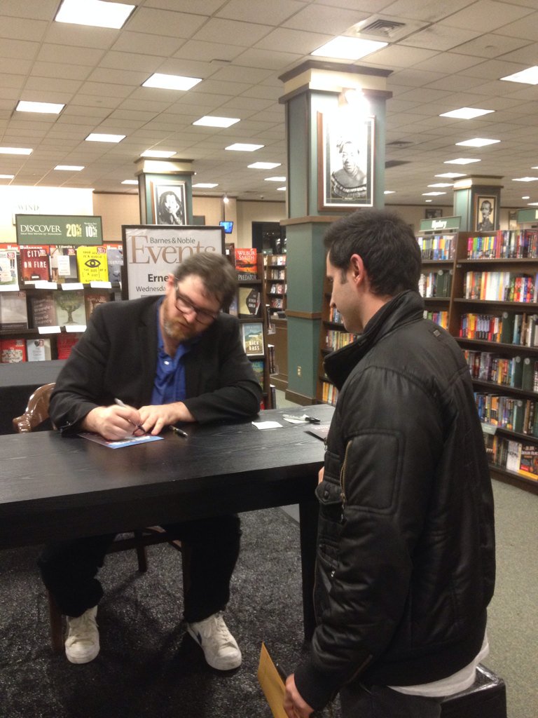 Adrian72086's tweet photo. @erniecline I was nervous not going to lie. So humble and funny. Thanks for coming ! https://t.co/mArWWMztDP