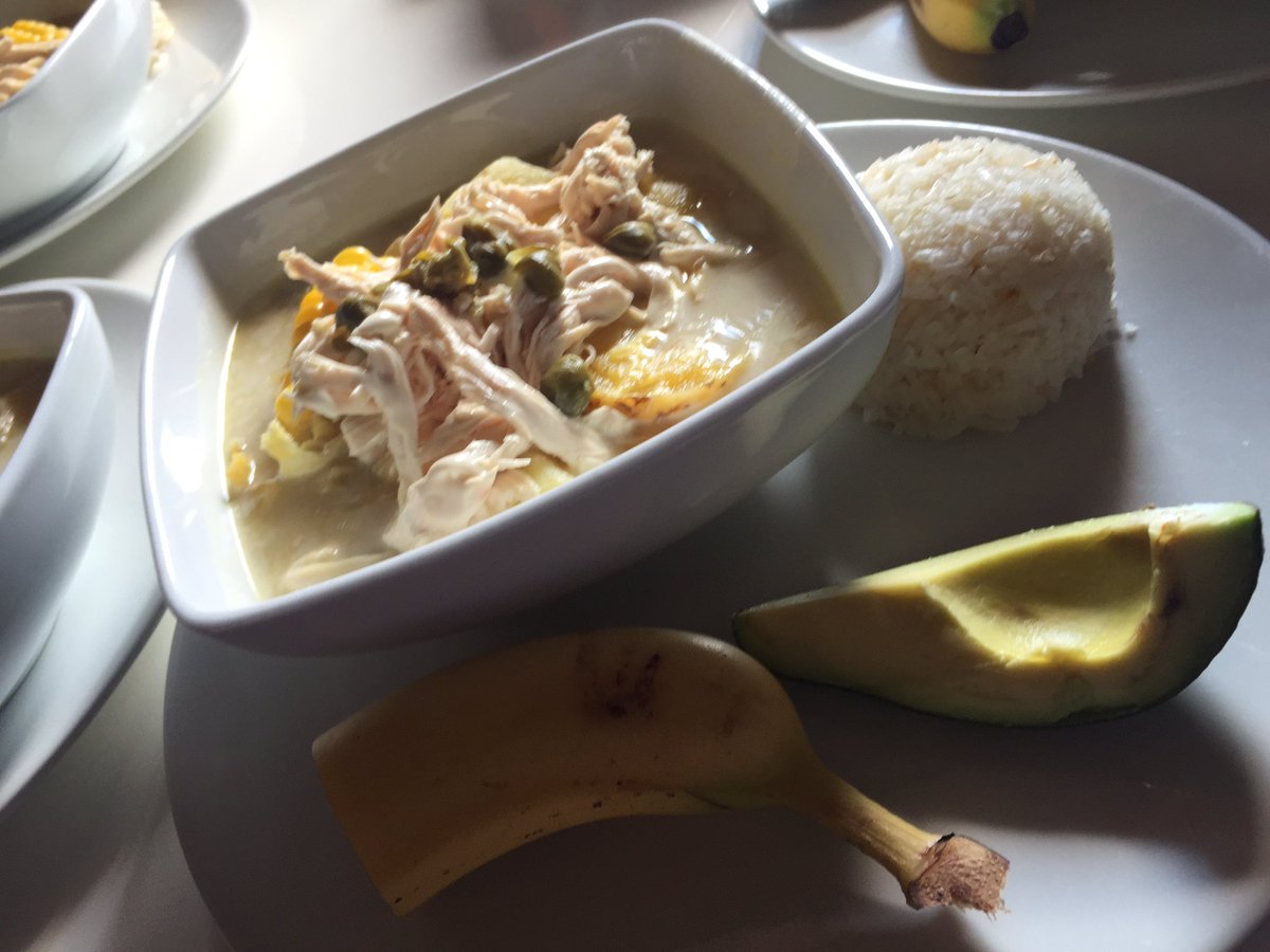 johnbosman's tweet photo. Vanmiddag een kookles gedaan. De kok deed meer en ik iets meer afwas. Maar heerlijk, niet normaal. Het eten dan.. https://t.co/EciXQOyZuB