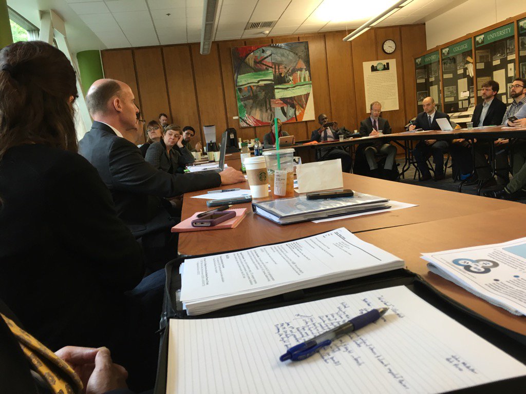 PDXVPR's tweet photo. .@USDOT leaders meeting with representatives from @PBOTinfo, @PortlandBPS, @Portland_State on #SmartCityChallenge. https://t.co/IMwAR6xGPW