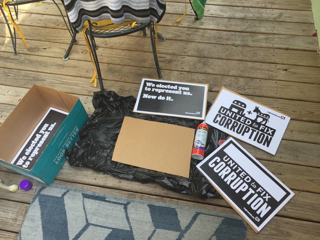 Represent_Miami's tweet image. Making signs. Tomorrow, we March! #DemocracyAwakens #ShinetheLight #FollowtheMoney