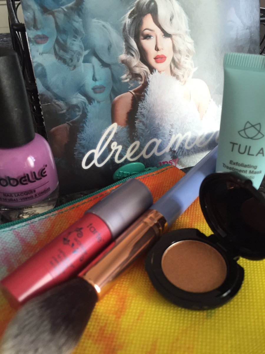 This ipsy bag was meant for me!!! Omg the tie dye bag!! OMG <a href="/Chrisspymakeup/">Chrisspy</a> ❤️!  #glambag #ipsy #ipsyAprilGlamBag