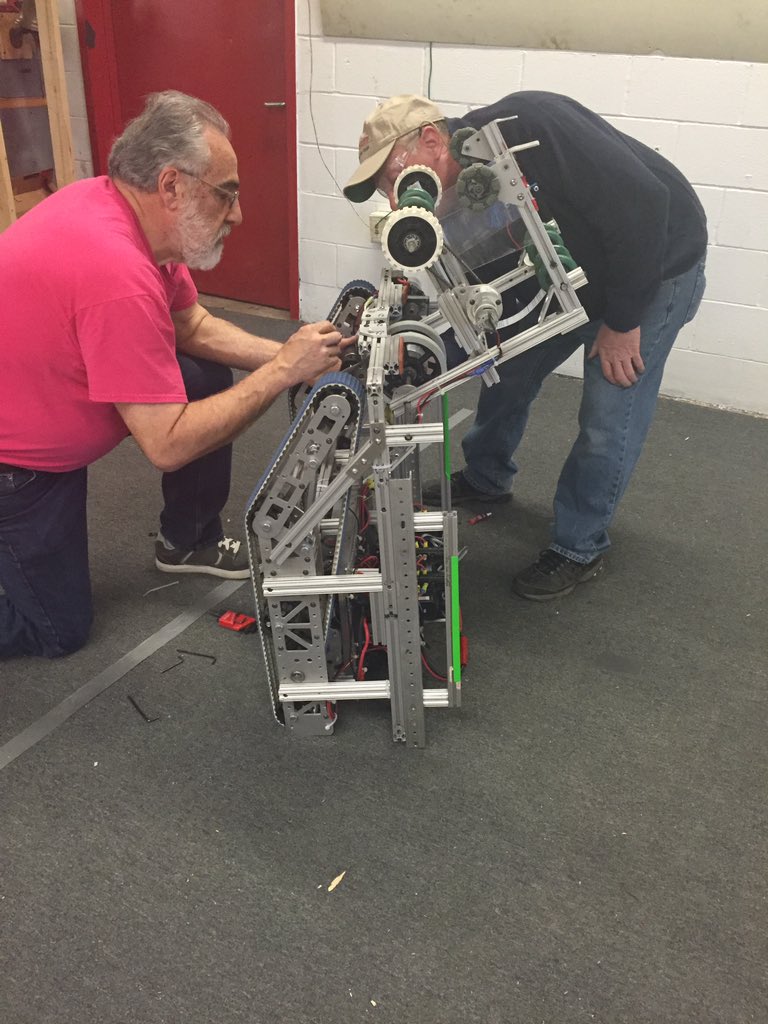 Last minute touch ups #worlds #stlouis