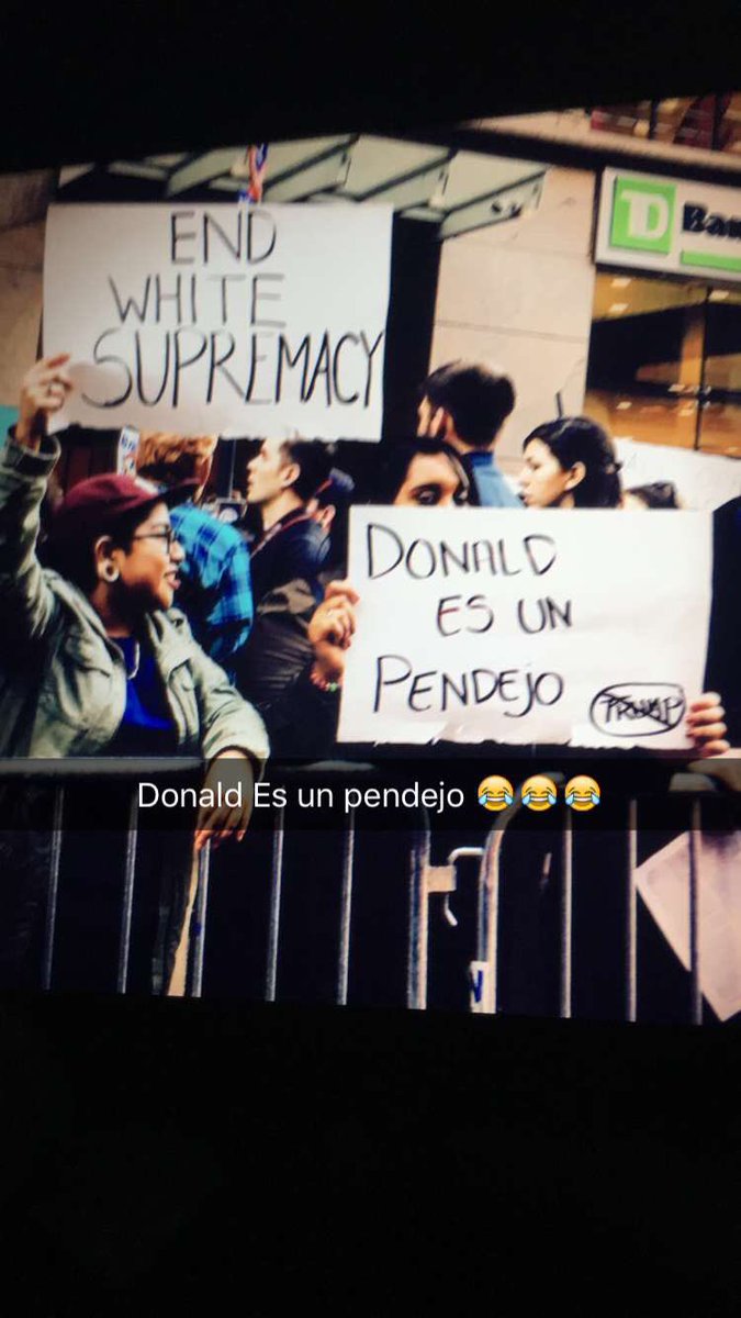 Donald Es un pendejo 😂😂😂😂 https://t.co/T3O5d819Mq