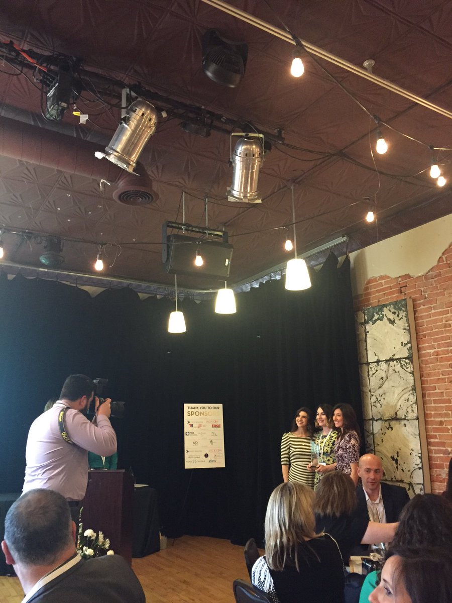 andreakerbuski's tweet image. Hooray @andiepoole @ericamt_ @martinwaymire taking home a social mrktg award for work w @BridgeMichigan #pace2016