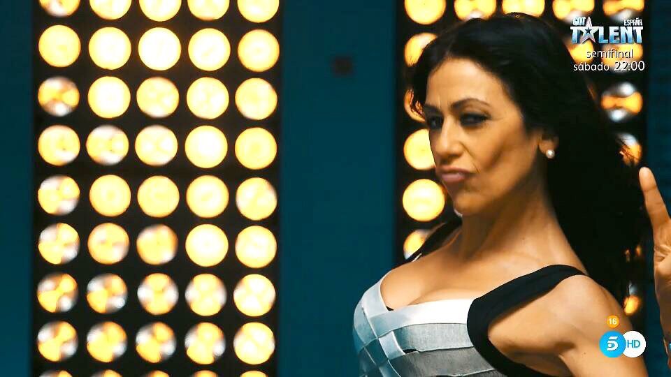 OskarGomez's tweet image. pega tu cintura conmigo 😂 #FinalGHVIP