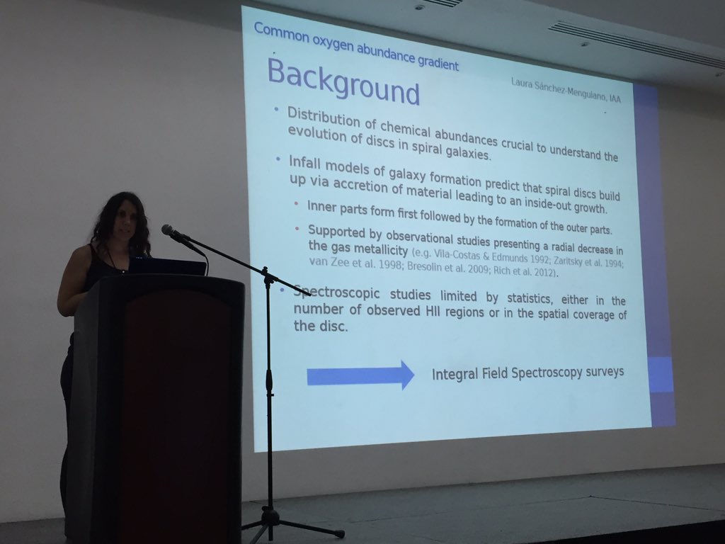 CALIFAsurvey's tweet photo. Laura Sánchez-Menguiano uses my non-interacting galaxies to study metallicity gradients #Galaxies2016 https://t.co/6TCkqNKwaM