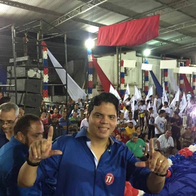 ZeMaria65's tweet image. Luciano Genésio, caminhando rumo a vitória no dia 02 de outubro....