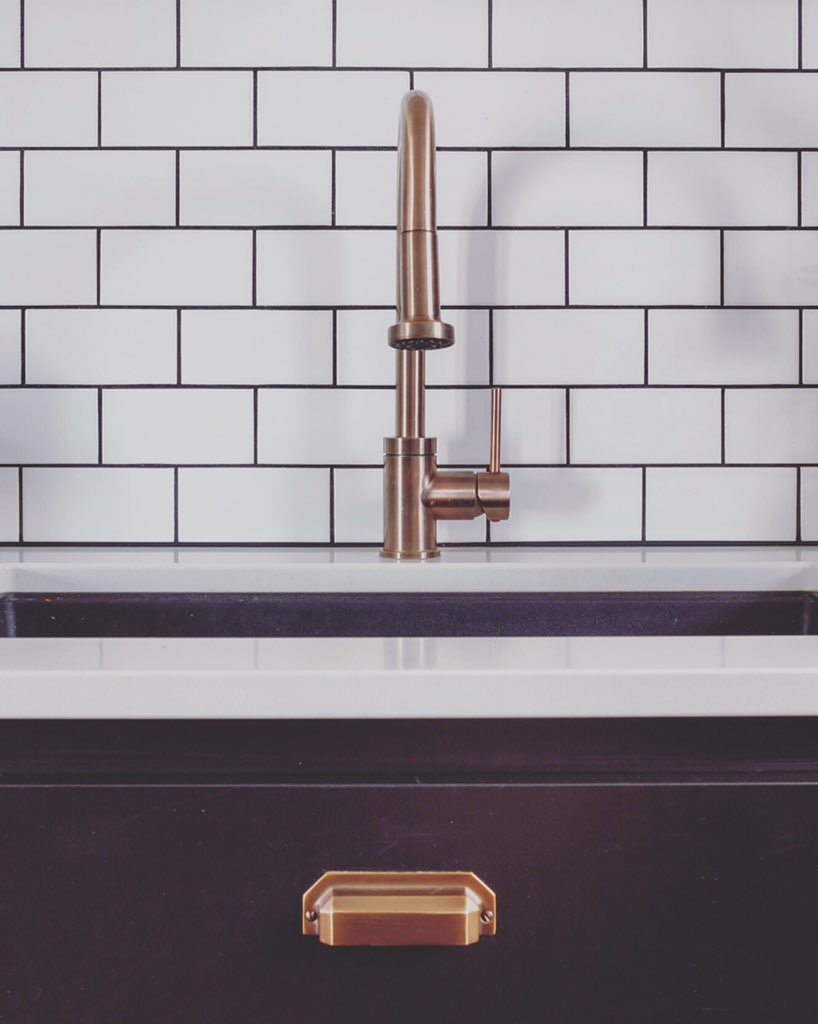 _jjorgensen_'s tweet image. Copper is back. Especially in Tangletown, Mpls. #interiordesign #coppermod #mspdesign #