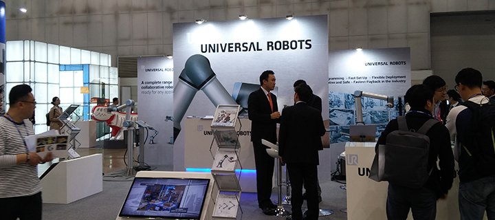 Universal_Robot's tweet image. Remember to visit our stand at #Simtos 2016 and meet the true collaborative robots -  Hall 7, booth 07E415