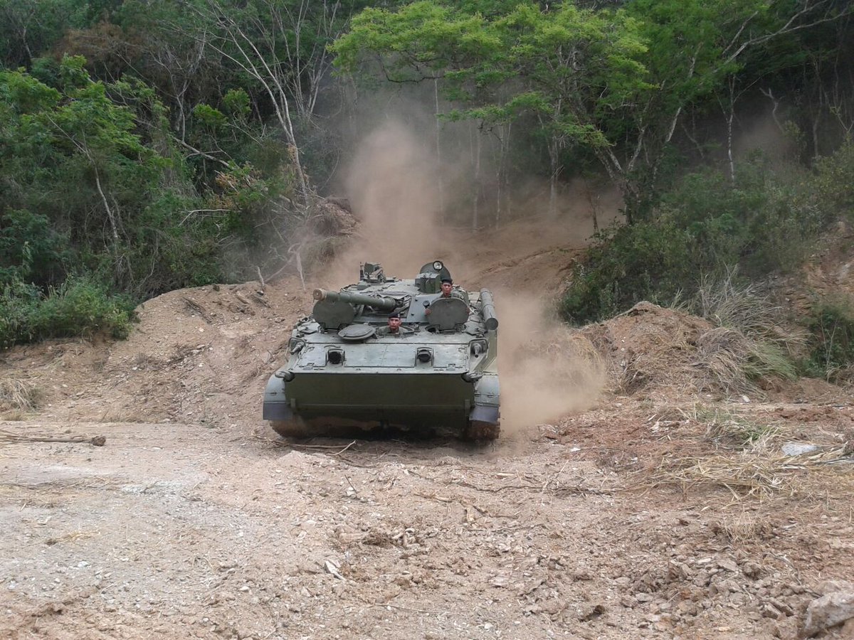 BMP-3 Vehículo militar de Infantería - Página 3 CgCw-oKXEAEt3AC