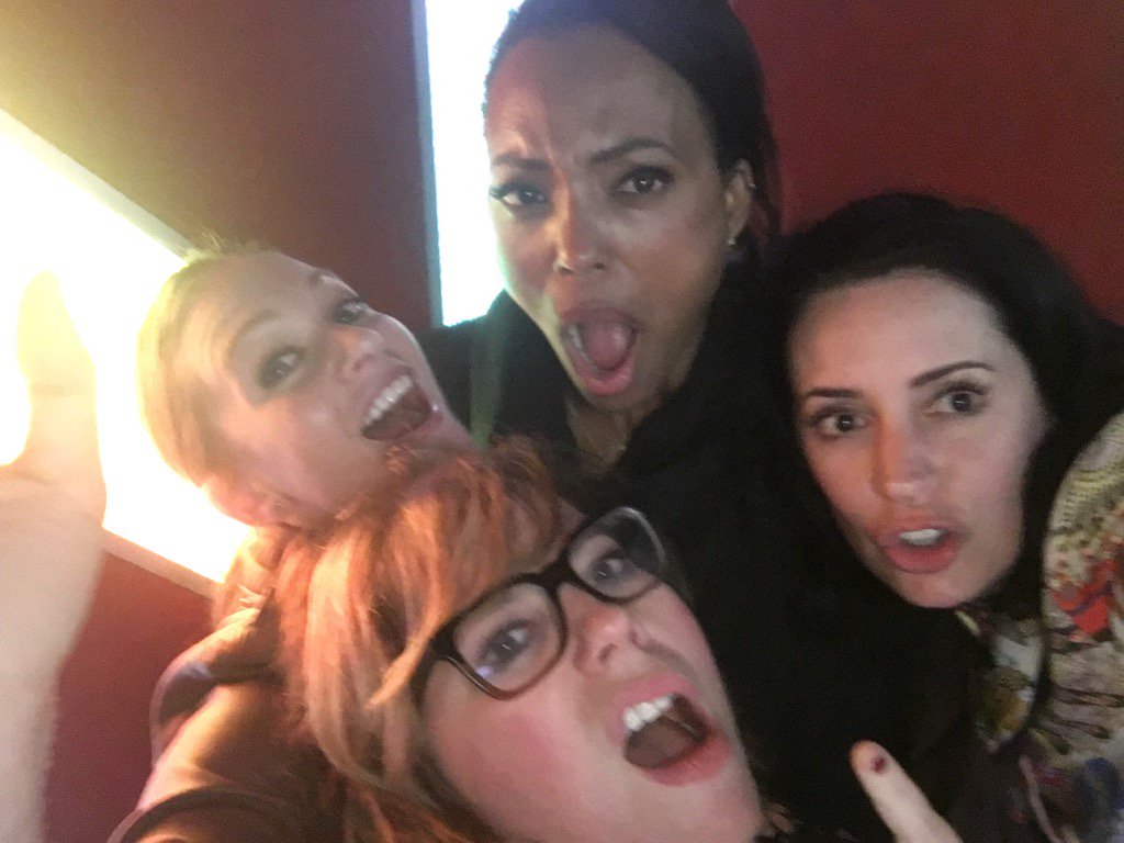 pagetpaget's tweet image. Sometimes you rock out in a strange elevator with yer gal pals. @aishatyler @ajcookofficial @Vangsness
