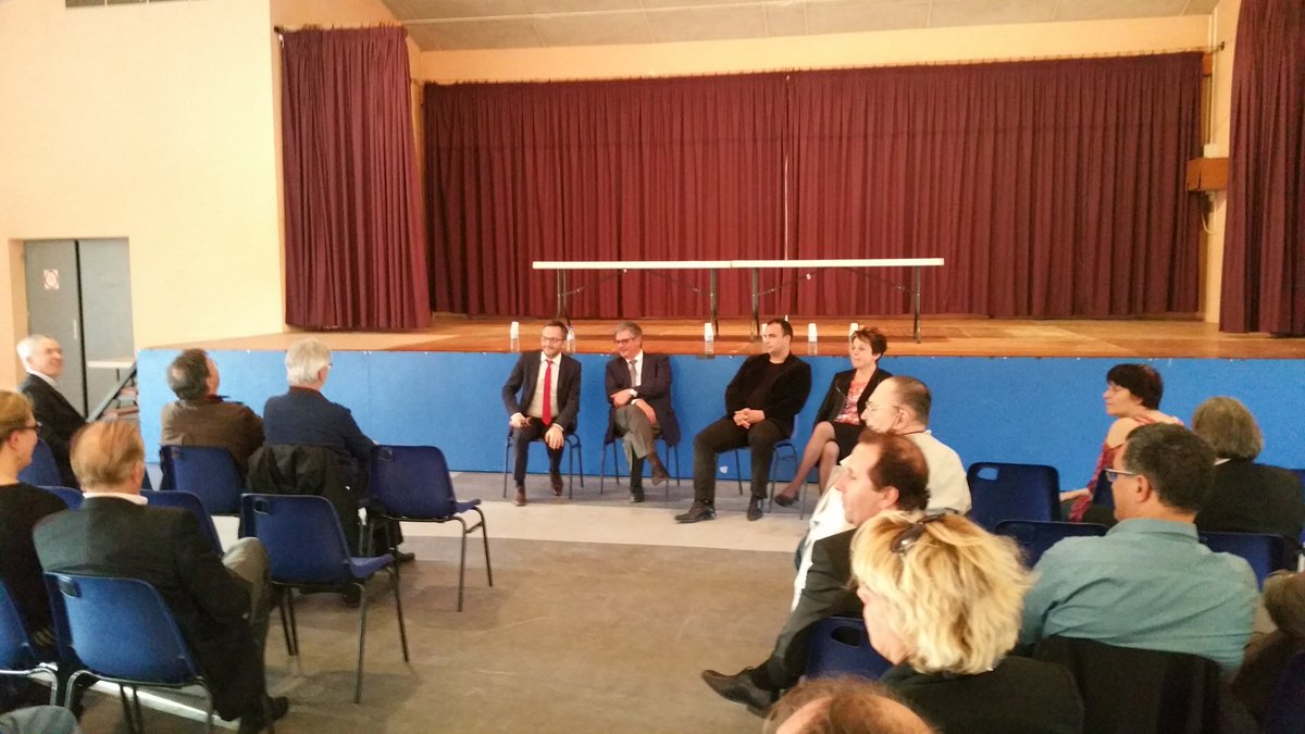 RemiRamond's tweet photo. Merci #GeorgesMeric, #sebVincini, #MaryseVezat d'être venus présenter leurs actions aux militants PS de notre canton https://t.co/bNvAB7tura