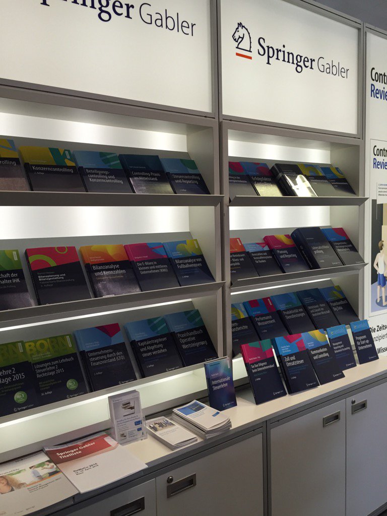 pietras_anna's tweet photo. #ReWeCo heute mit Keynote @UrsMeierReferee und #Buchtipps @Springer_Gabler https://t.co/OUQukwrBjX