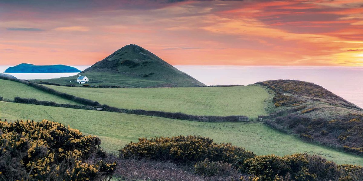 Mwnt <a href="/visitceredigion/">Discover Ceredigion</a> <a href="/DCeredigion/">Discover Ceredigion</a> <a href="/CeredigionCoast/">Ceredigion Coast</a> <a href="/CereTourism/">Ceredigion Tourism</a> <a href="/mark4ceredigion/">Mark Williams</a> #ceredigion