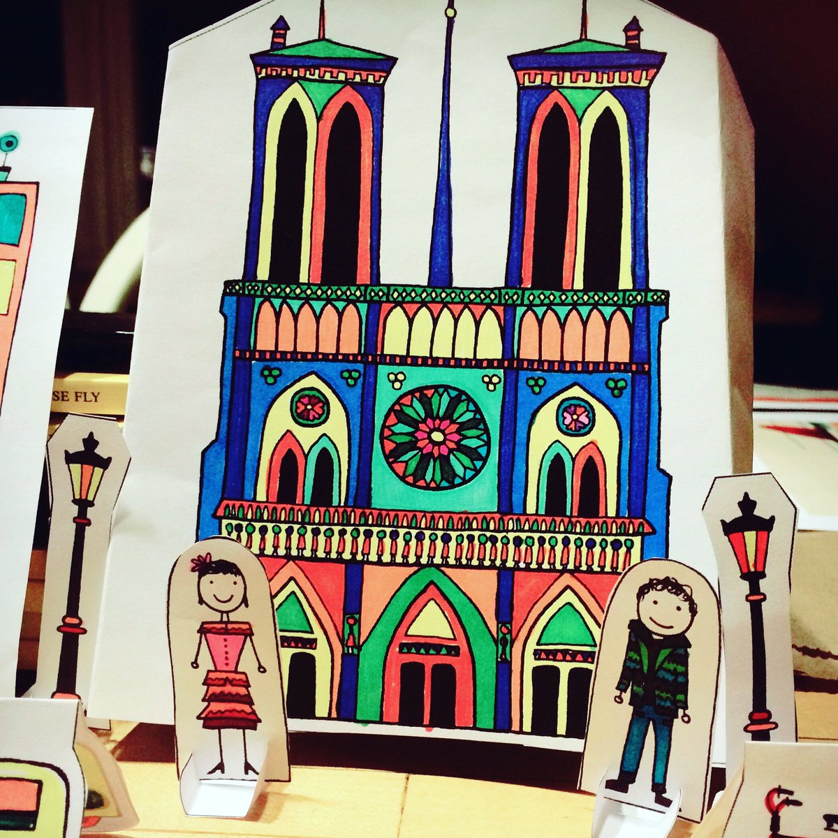 HablaYoga's tweet image. #Teachinglanguage thru #PopUpArt. Designs by @madebyjoel  #EnseñandoLenguaje a través del #arte